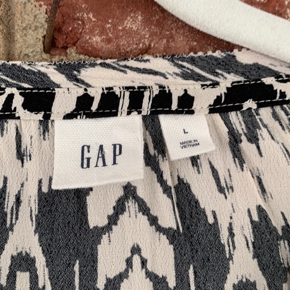 Gap Dress in Size L with black and cream print - Picture 2 of 9